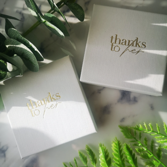 Luxury personalised gifts for women with letterbox delivery.